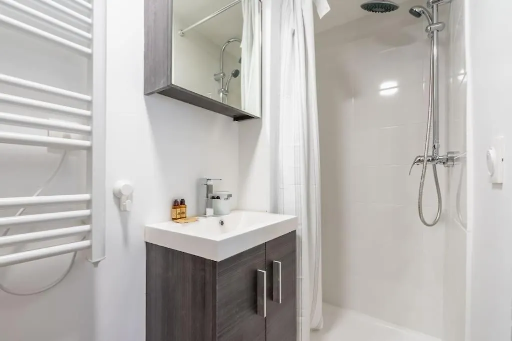 Apartment Studio Central Paris Paris 2 Sebastopol Republique